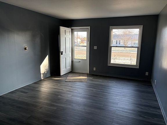 2nd image of 941 Fairwood Ave