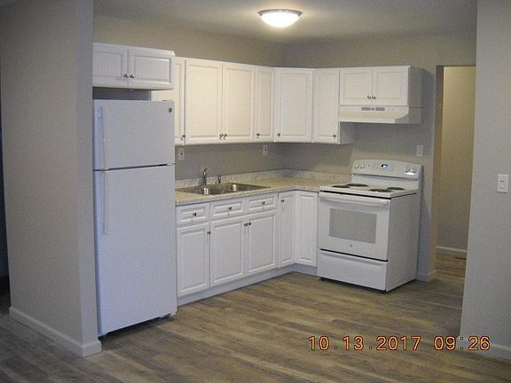 2nd image of 106 Chautauqua Ave Uppr #
