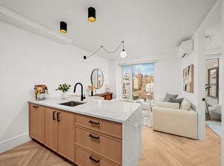 313 E 17th St #8E, New York, NY 10003