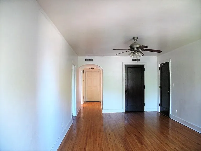 500 NE Madison Ave #A6 — Photo 7