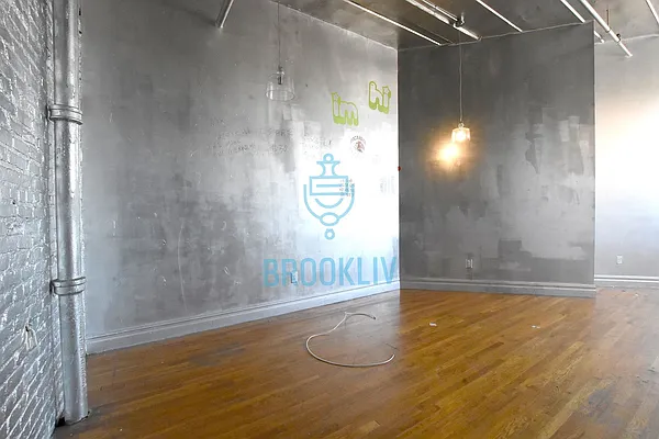 Rented by null | media 50