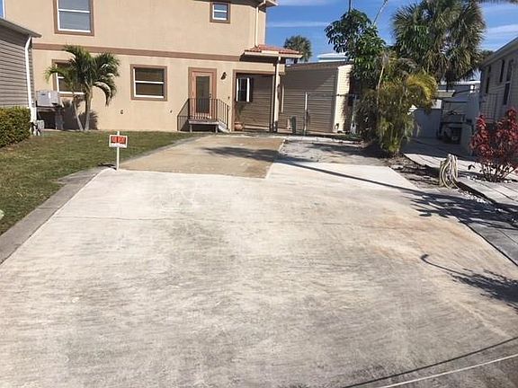2nd image of 494 Nettles Blvd