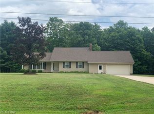 11187 Taylor May Rd, Chagrin Falls, OH 44023