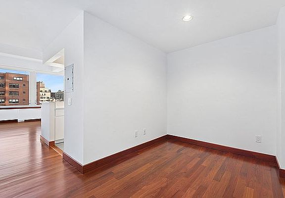 4th image of 305 E 63rd St APT 8C