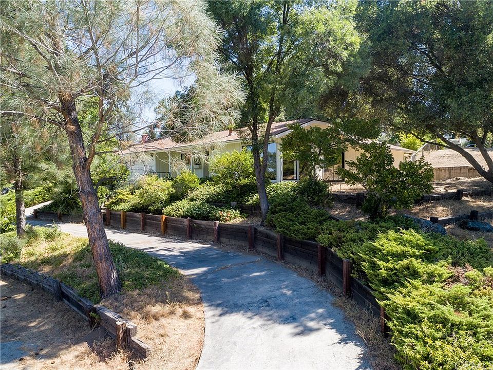 1st image of 40731 Goldside Dr