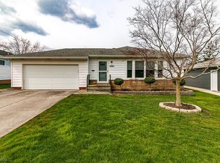 1698 Chelmsford Rd, Mayfield Heights, OH 44124