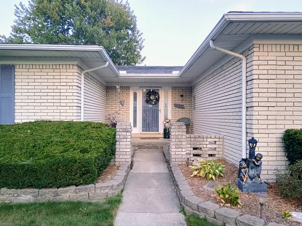 7550 Corbin Dr, Canton, MI 48187