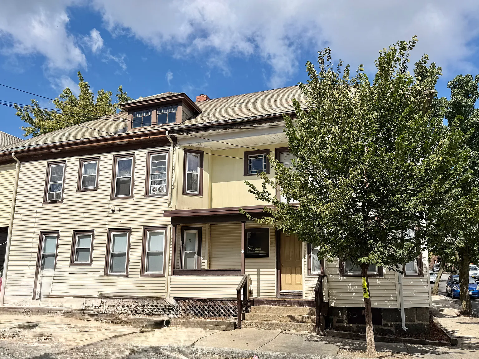 4 bed, 1295 sqft, $3,000 — Photo 1