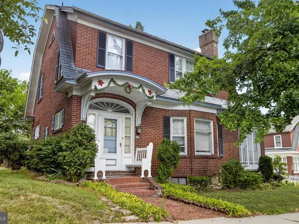 821 N Bishopthorpe St, Fountain Hill, PA 18015