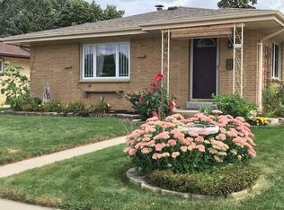 6030 S Trinthammer Ave, Cudahy, WI 53110