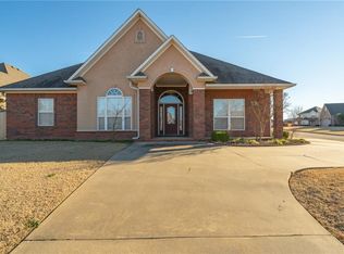 8900 Lakeside Way, Fort Smith, AR 72903