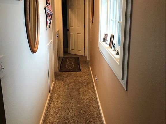 4th image of 6118 67th Ave NE Unit 11