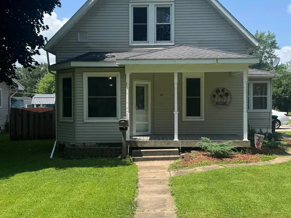 521 S 2nd St, Wapello, IA 52653