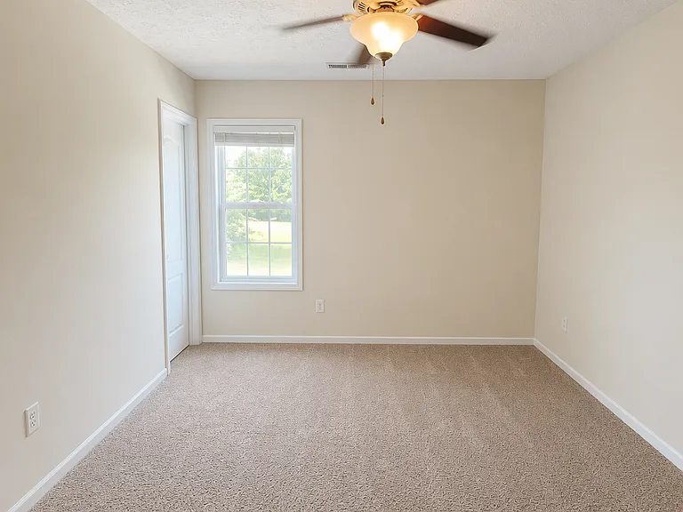 111 Glen Cannon Dr — Photo 10