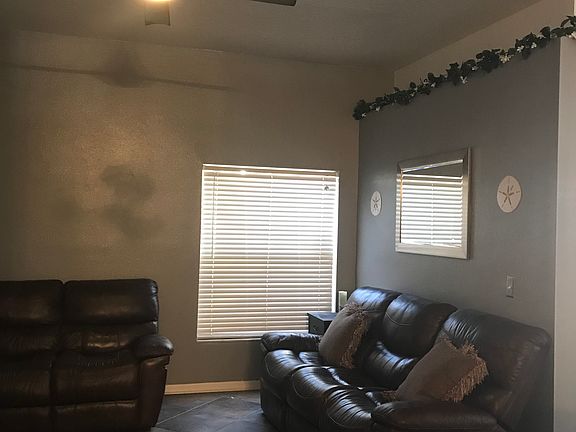 3rd image of 10260 Oasis Palm Dr