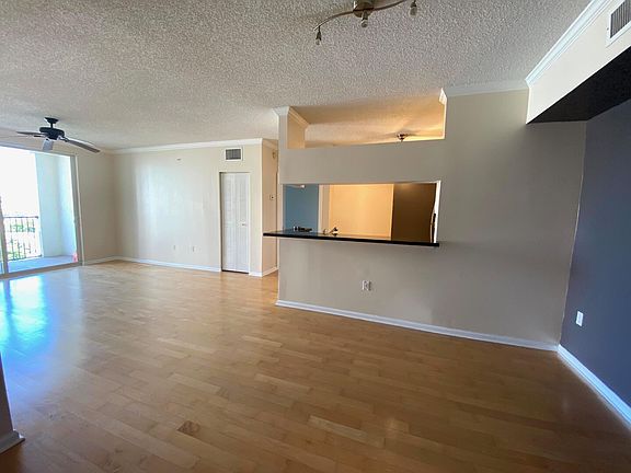 2nd image of 17150 N Bay Rd APT 2711