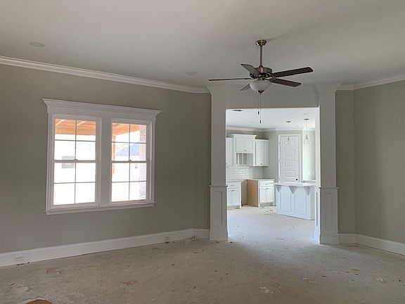 2nd image of 3827 Renee Pl