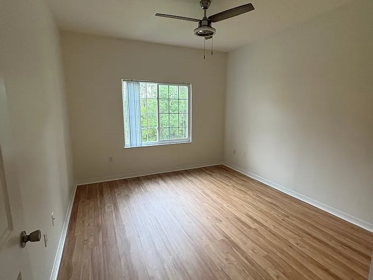 520 Florida Club Blvd #304 — Photo 8