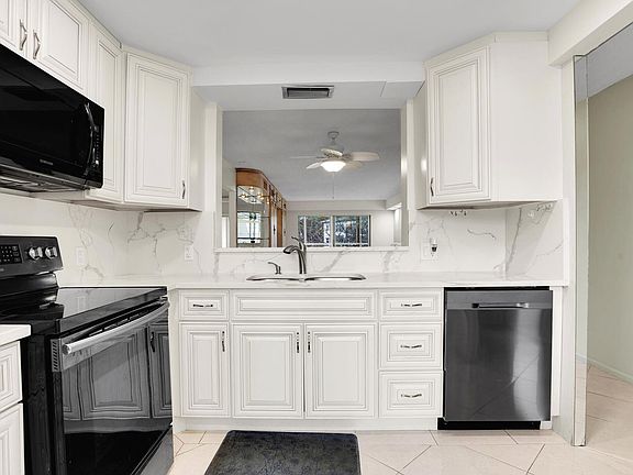2nd image of 4701 Martinique Drive #K3