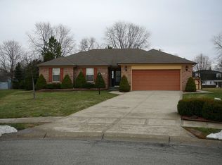 107 Punkin Ct, Greenfield, IN 46140