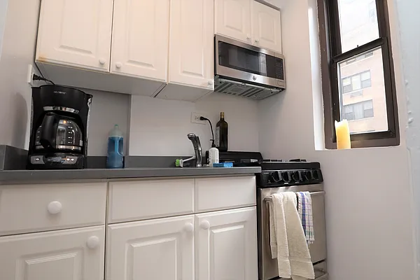 Rented by Corcoran | media 7