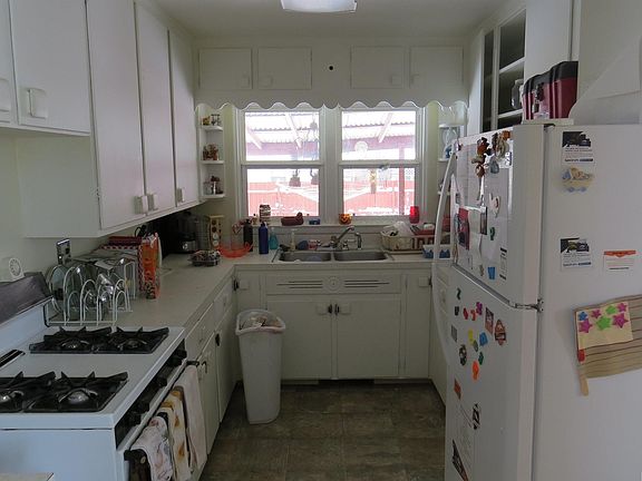 5th image of 521 N 6th St E
