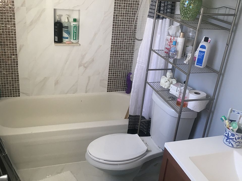 1st image of 550 NW 76th Ter APT 108