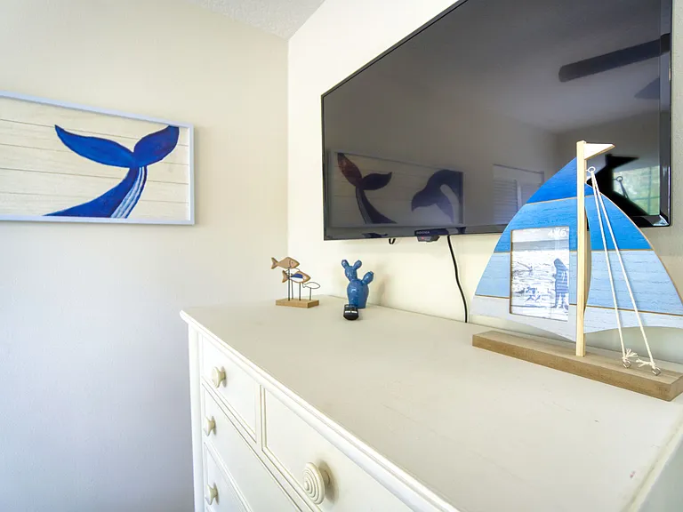 Winterhawk Dr — Photo 19