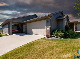 5005 E Villa Rdg, Sioux Falls, SD 57110