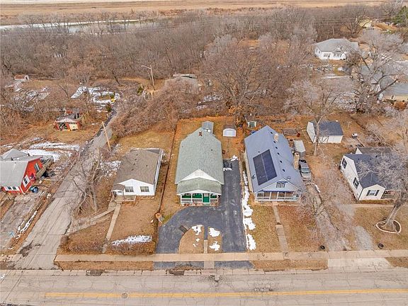 4th image of 882 Shawnee Rd