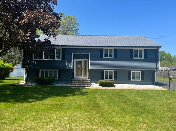 17 Carver St, Saugus, MA 01906