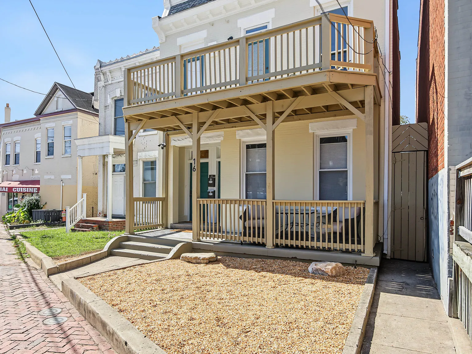 4 bed, 1650 sqft, $3,800 — Photo 2