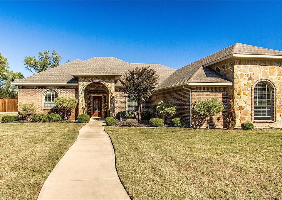 1st image of 200 Autumnwood Dr