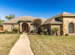 200 Autumnwood Dr, Aledo, TX 76008