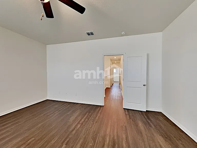 2733 Lillybrook Ln — Photo 11