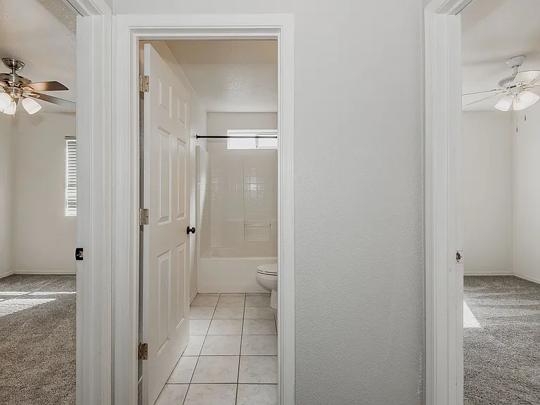 2195 E Emerald River Way — Photo 25