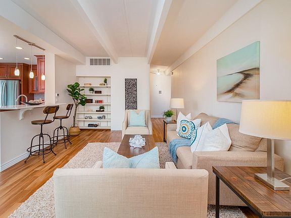 5th image of 130 N Pearl St APT 208