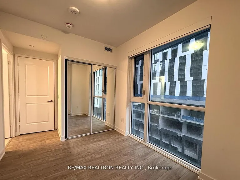 100 Dalhousie St #601 — Photo 16