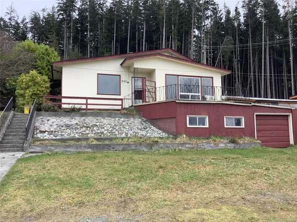 395 2nd St, Mount Waddington, BC V0N 3E0