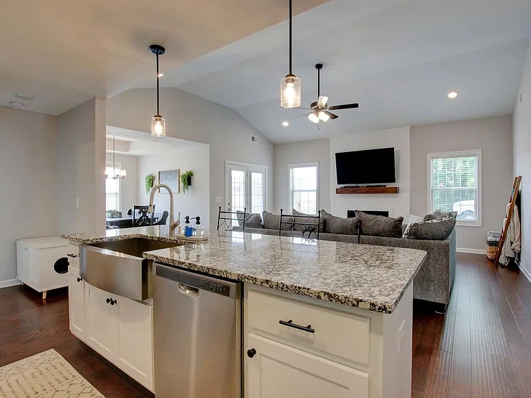 715 Jodine Ann Dr — Photo 14