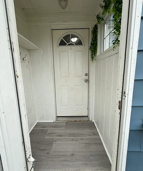 1706 W 9th St — Photo 3