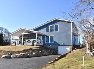 225 Smith Neck Rd, Dartmouth, MA 02748
