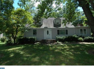 4 Hengeli Dr, Chesterfield, NJ 08515