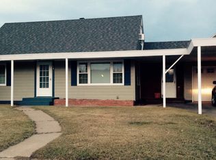 516 2nd St NE, Watford City, ND 58854