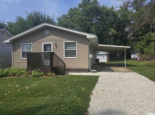 746 N 7th Ave, Canton, IL 61520