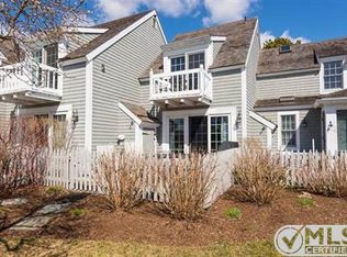 25 Flying Cloud Cir, Mashpee, MA 02649