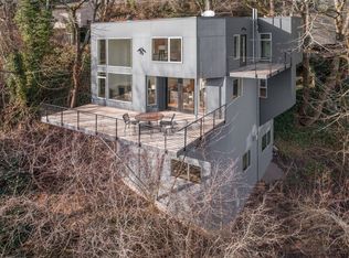 170 Lake Dell Ave, Seattle, WA 98122