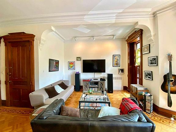 2nd image of 769 Carroll St APT 3