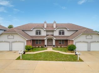 302 Holland Rd, Metamora, IL 61548