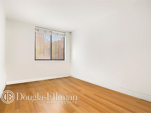 4th image of 255 Clinton St APT S1